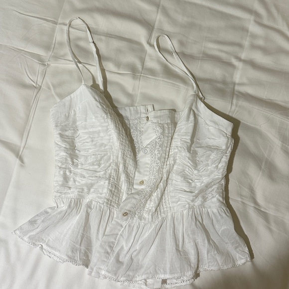 🤍 NWOT Zara 2025 summer draped embroidered top White Camisole with Lace Trim - Picture 3 of 3